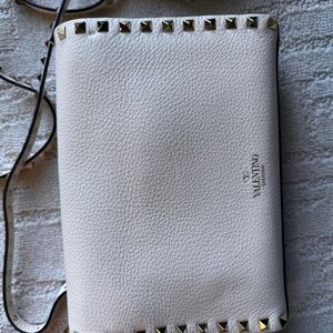 Valentino Garavani Rockstud Medium Shoulder Bag